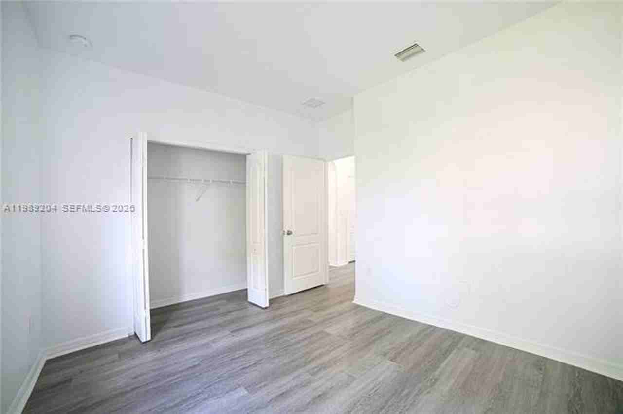 10270 Sw 225th Ln - Photo 6 of 19