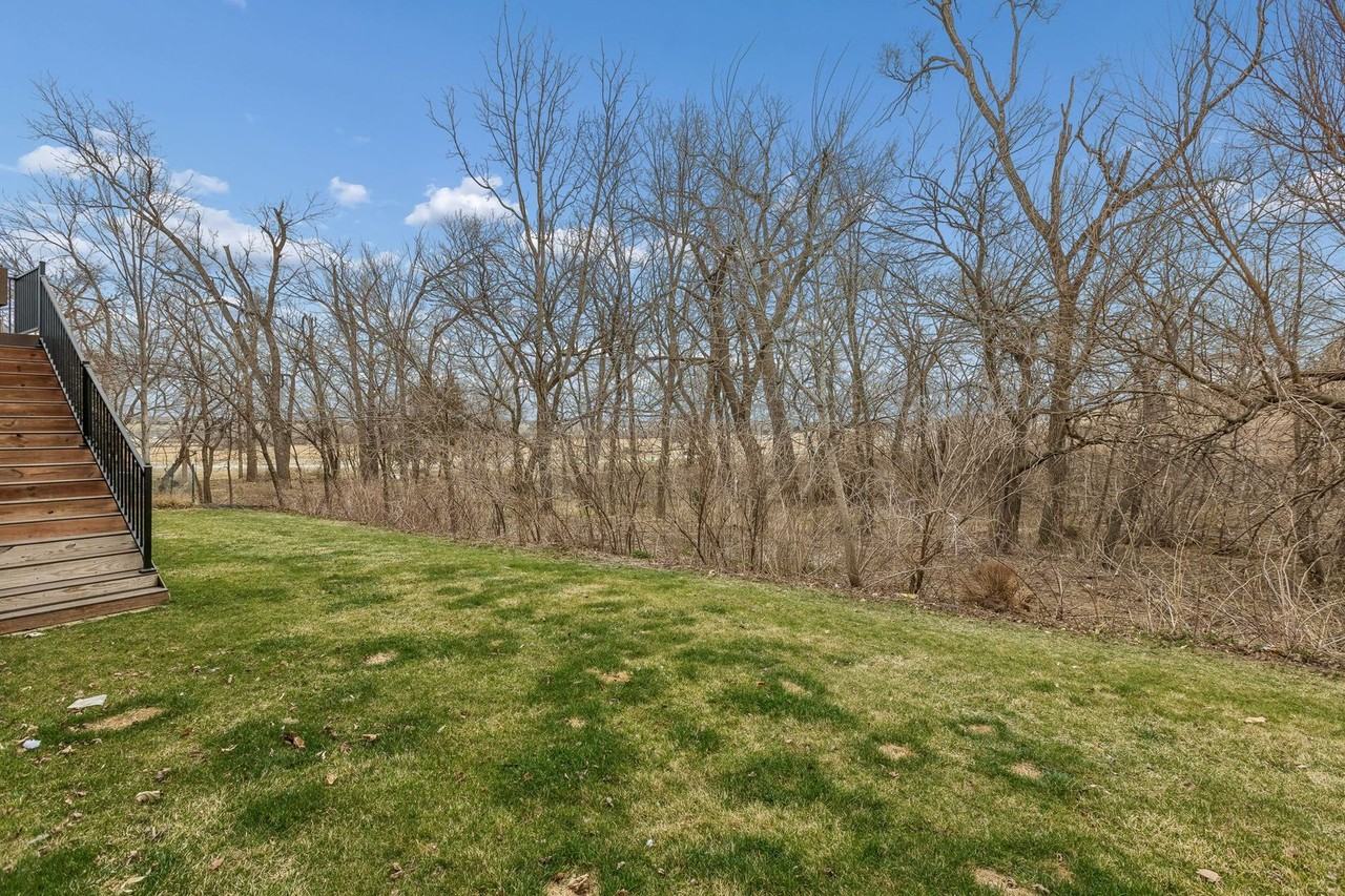 7313 N 139th St - Photo 3 of 18