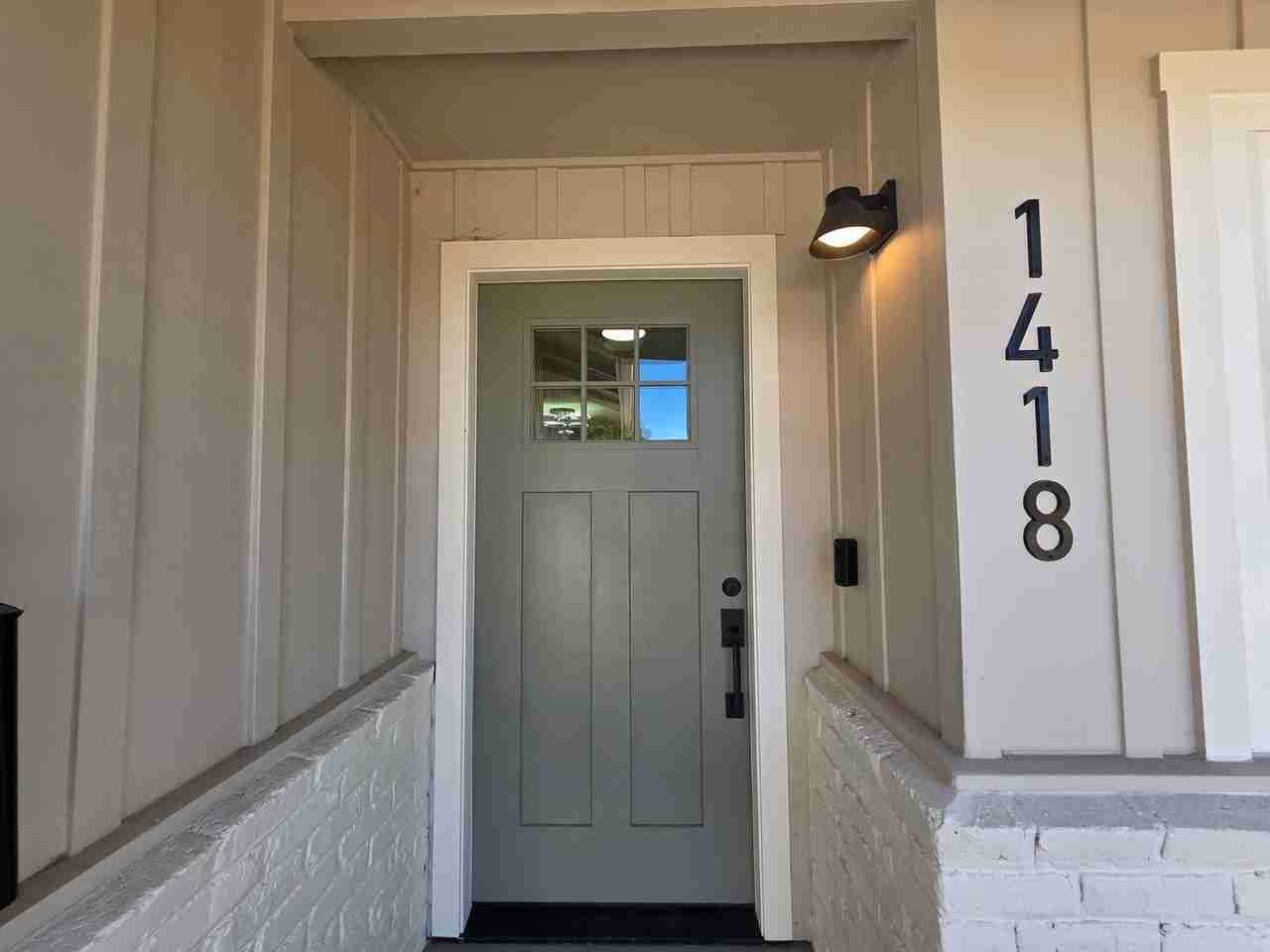 1418 Cypress Ave - Photo 2 of 32