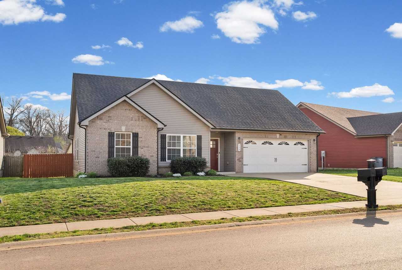 129 Ambridge St - Photo 2 of 31