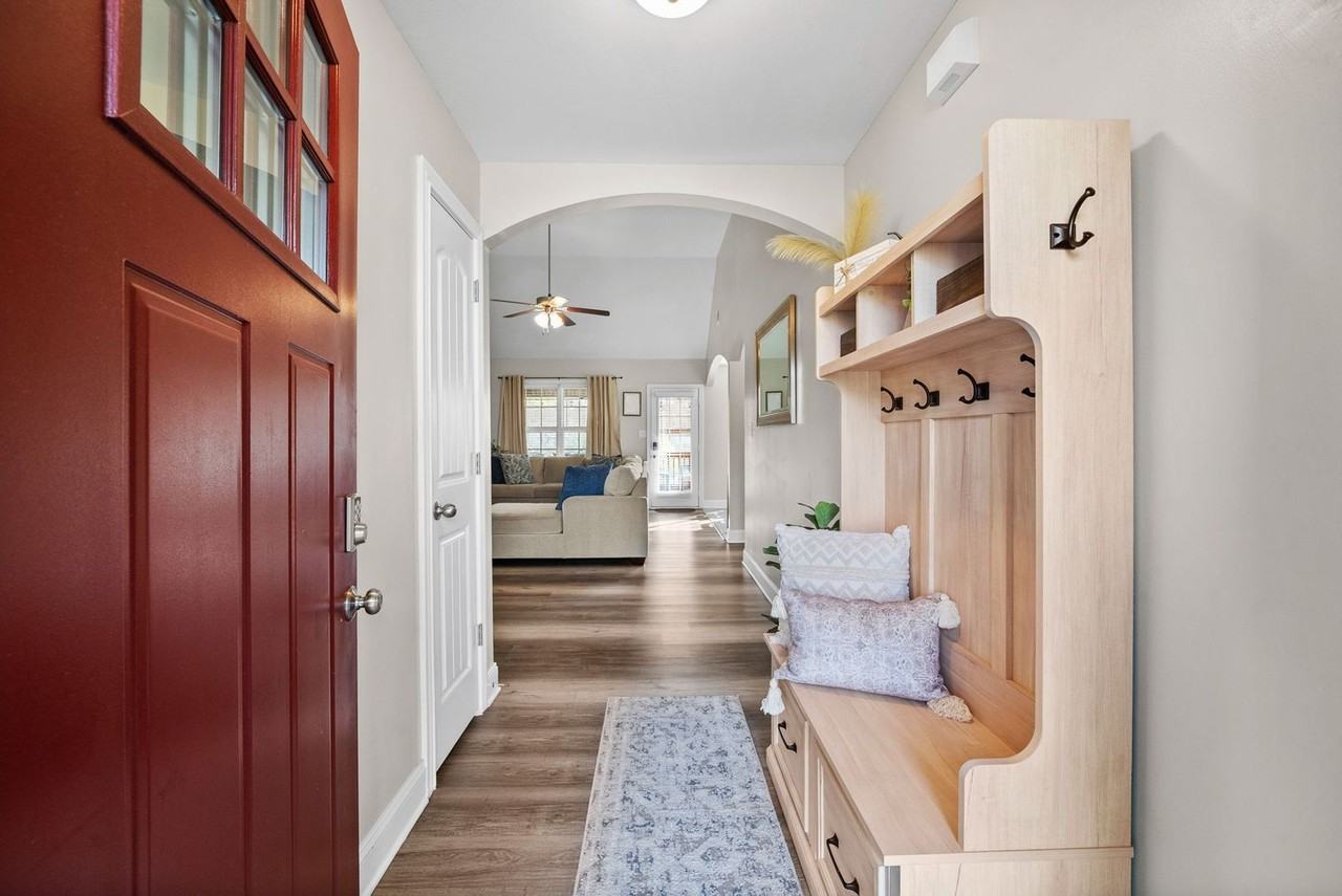 129 Ambridge St - Photo 6 of 31