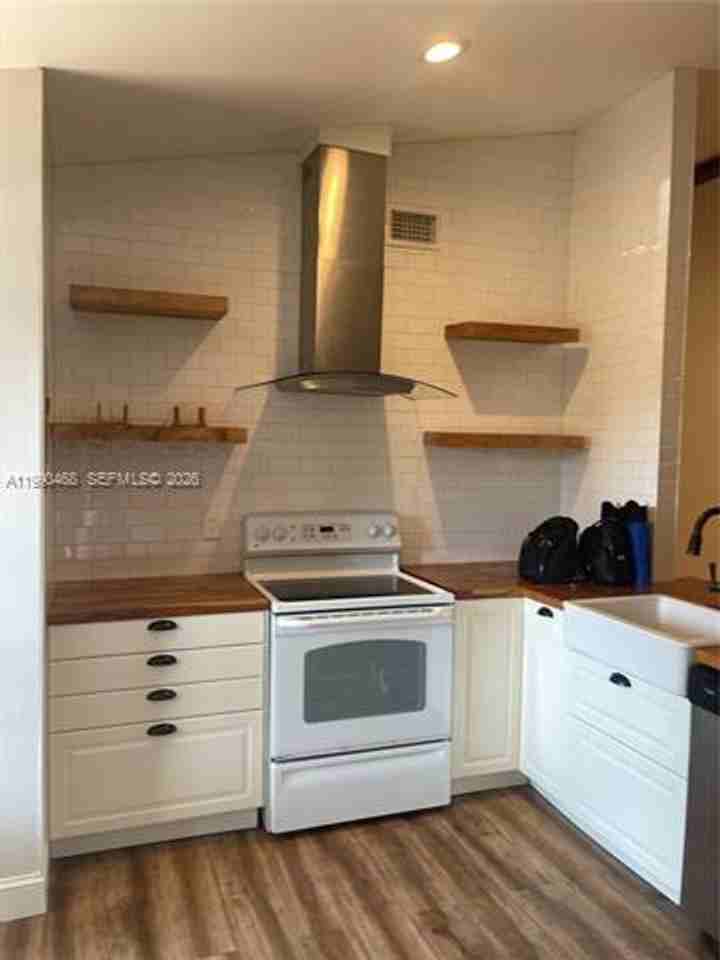 11269 11269 SW 116th Ter th 11269 - Photo 2 of 11