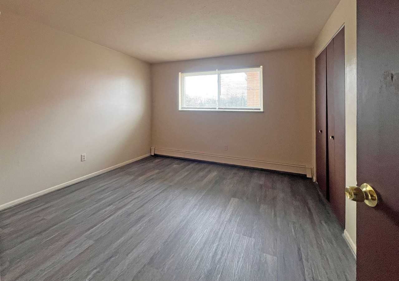 37 Heights Avenue - Photo 7 of 11