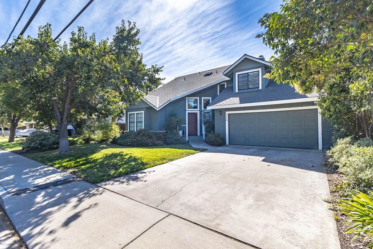 2508 Veneman Ave - Photo 3 of 30