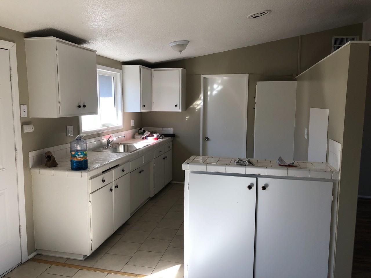 3138 E Avenue Q4 - Photo 4 of 13