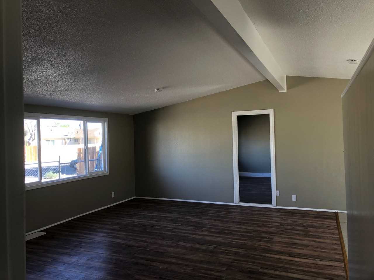 3138 E Avenue Q4 - Photo 6 of 13