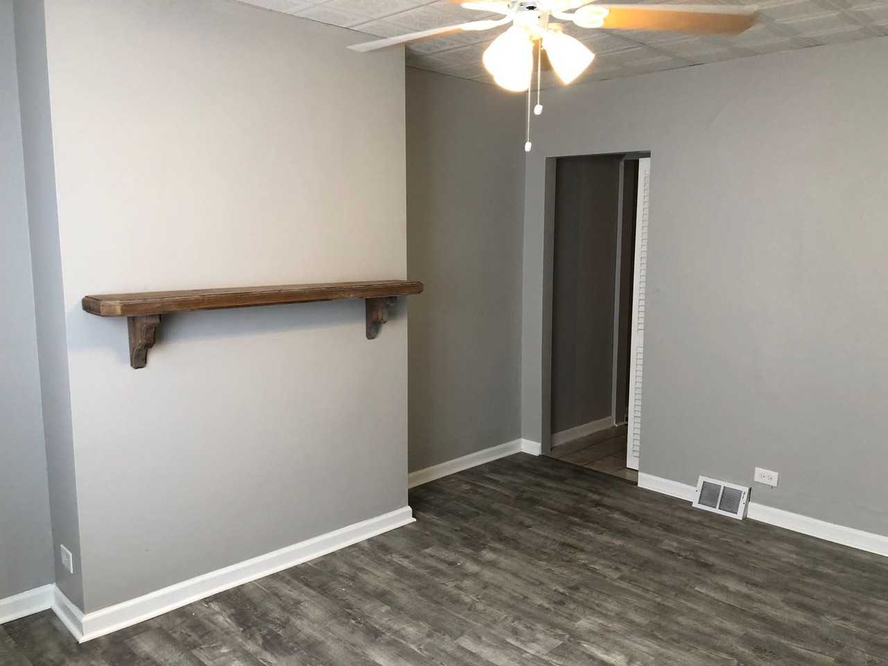 185 45th St - Photo 6 of 13