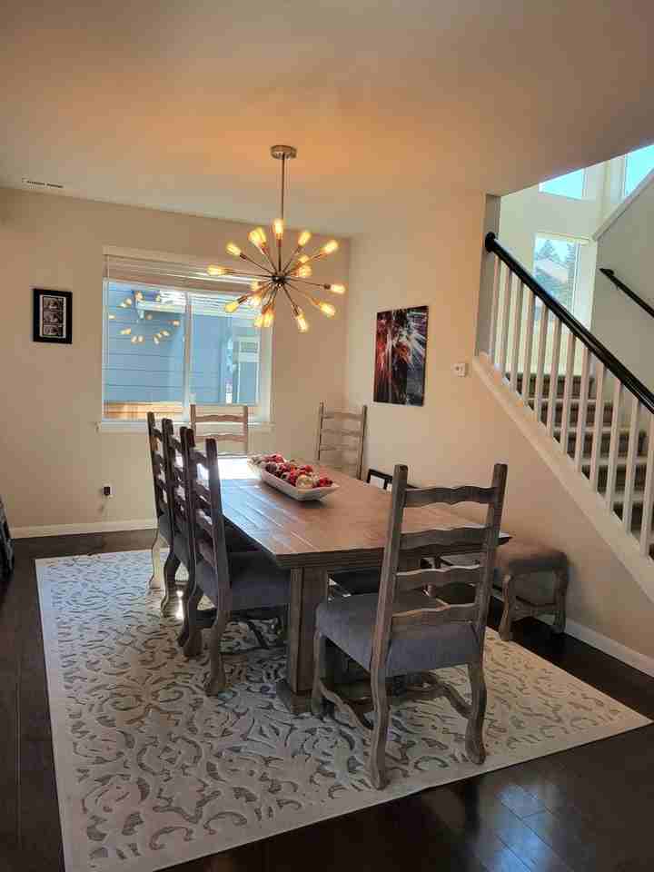 1863 Regent Ave Nw - Photo 3 of 8