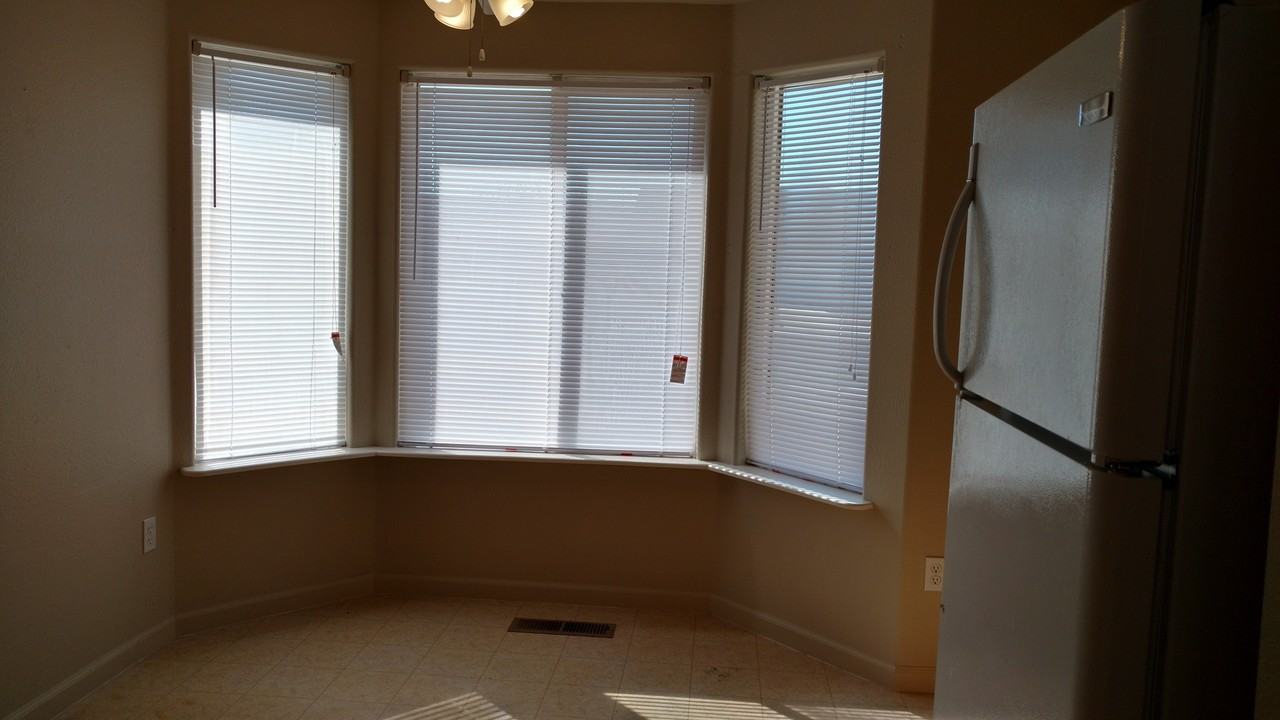 615 Jennys Ln - Photo 7 of 15