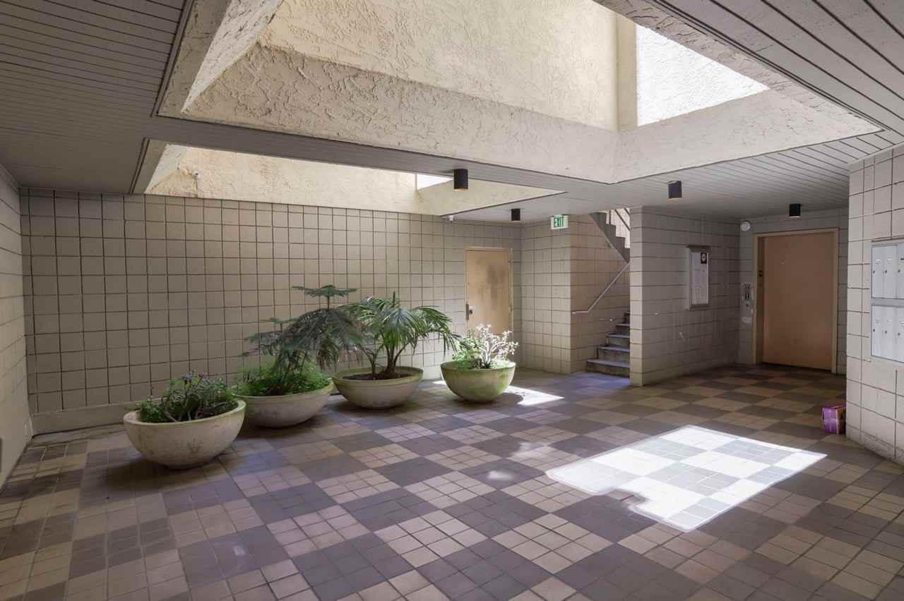 1920 Ocean Ave - Photo 3 of 29