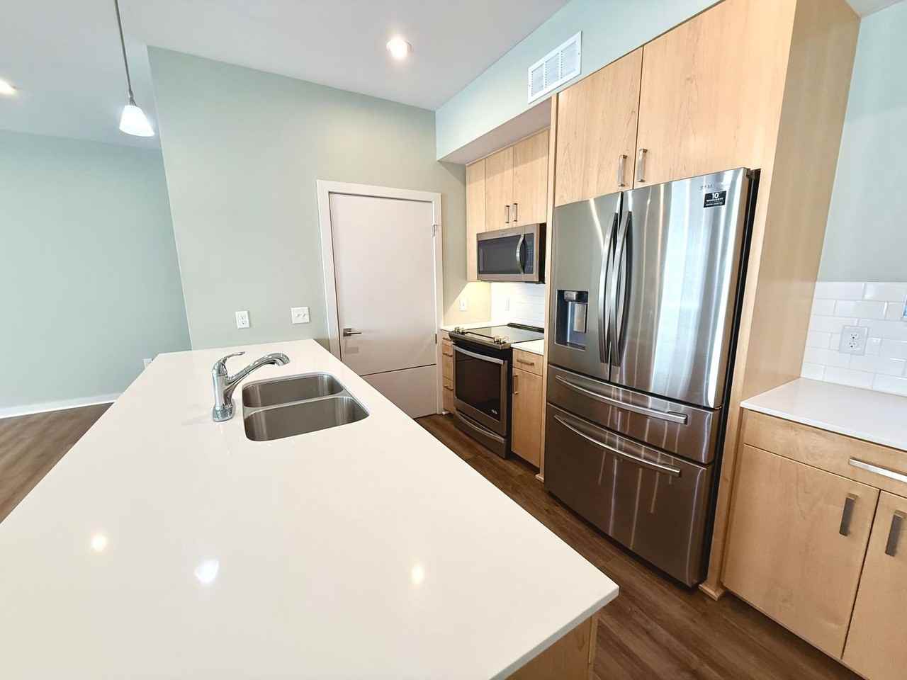 627 Couch Dr #S13 - Photo 5 of 21