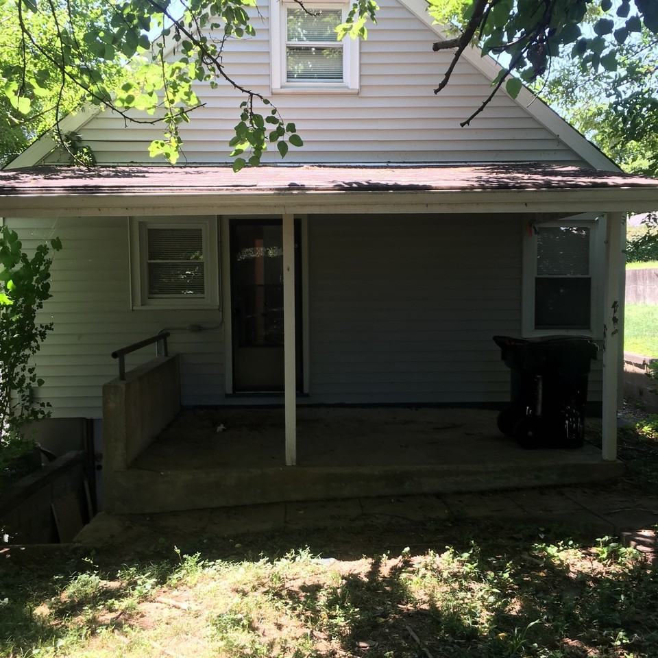 1507 Arling Ave - Photo 3 of 20