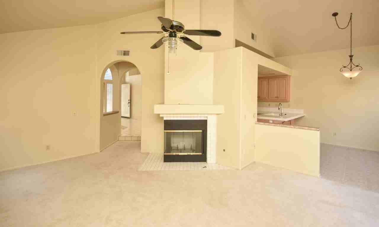 734 Lockwood Pl - Photo 4 of 21