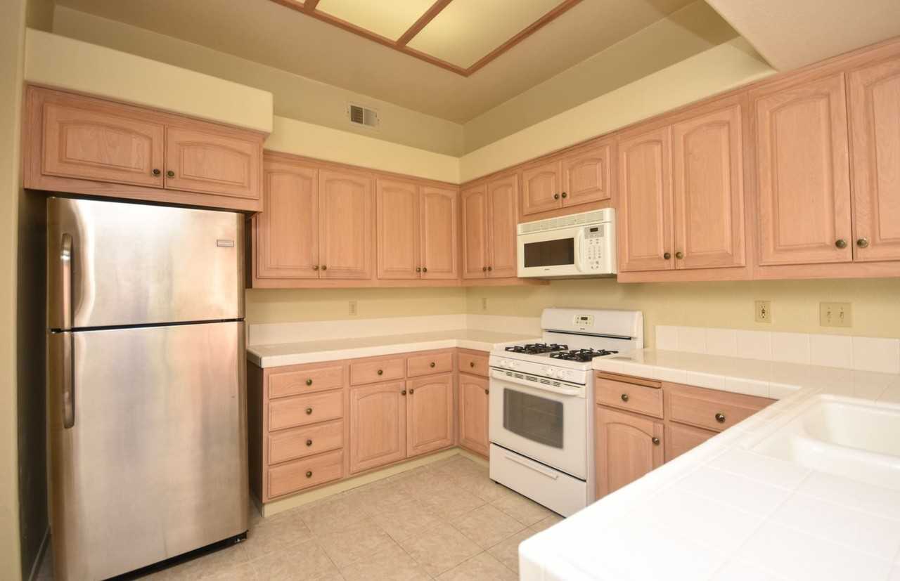 734 Lockwood Pl - Photo 7 of 21