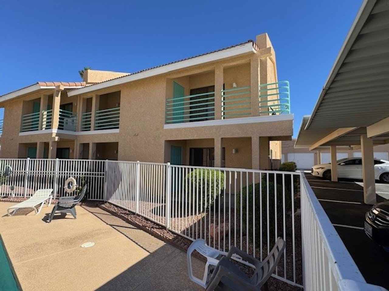 3400 Sunriver Rd - Photo 2 of 31