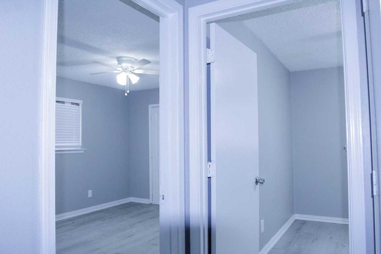 412 Hollandale Cir Apt A - Photo 6 of 6