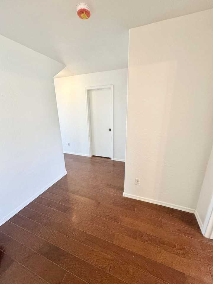 12325 N 147th Dr - Photo 6 of 43