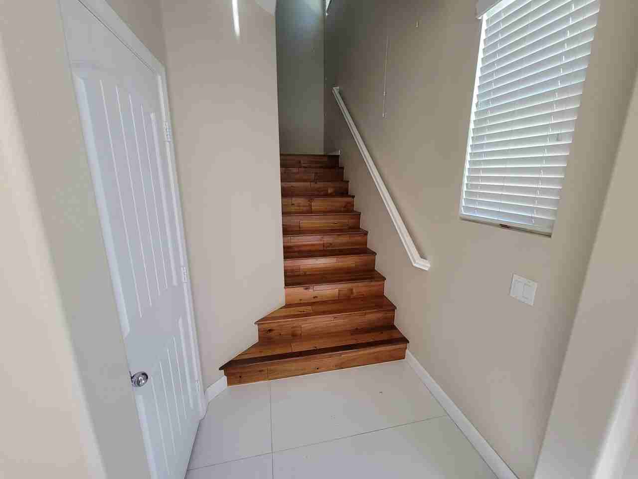 912 Pomelo Way - Photo 3 of 9