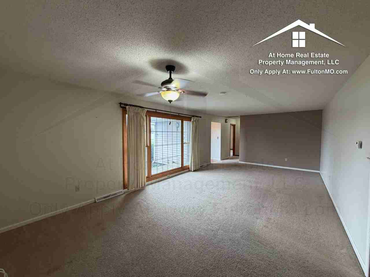 1803 N School Blvd - Photo 3 of 46