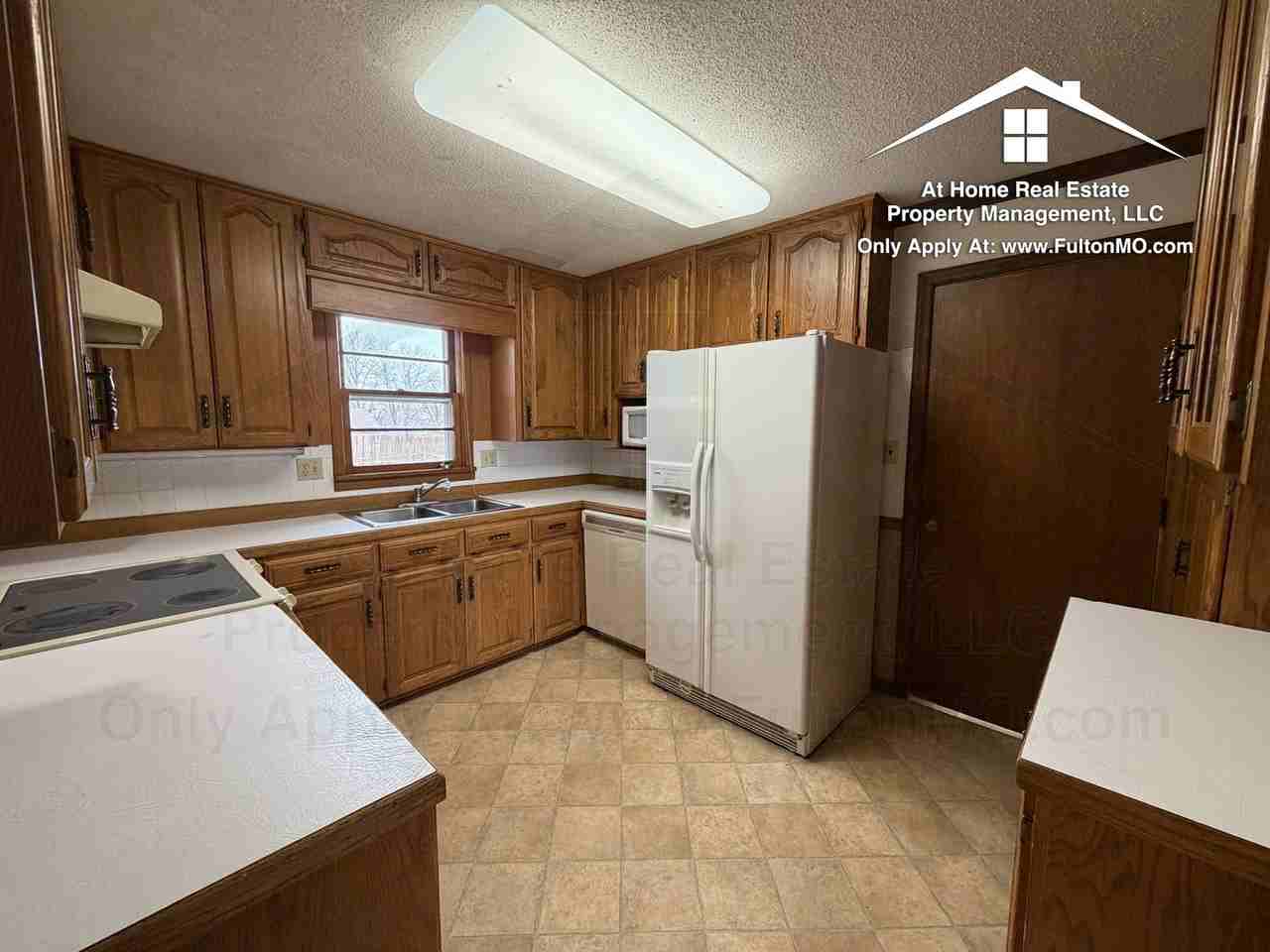 1803 N School Blvd - Photo 6 of 46