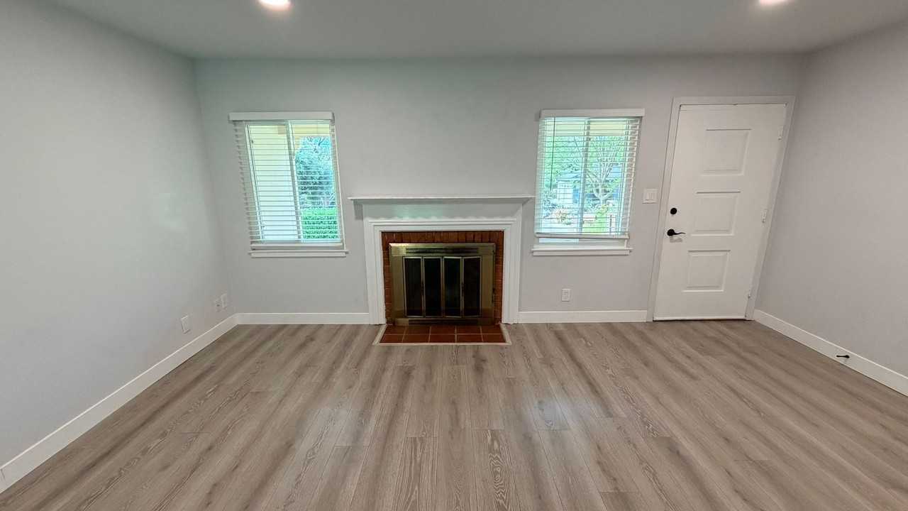 400 Lenox Ct - Photo 3 of 22