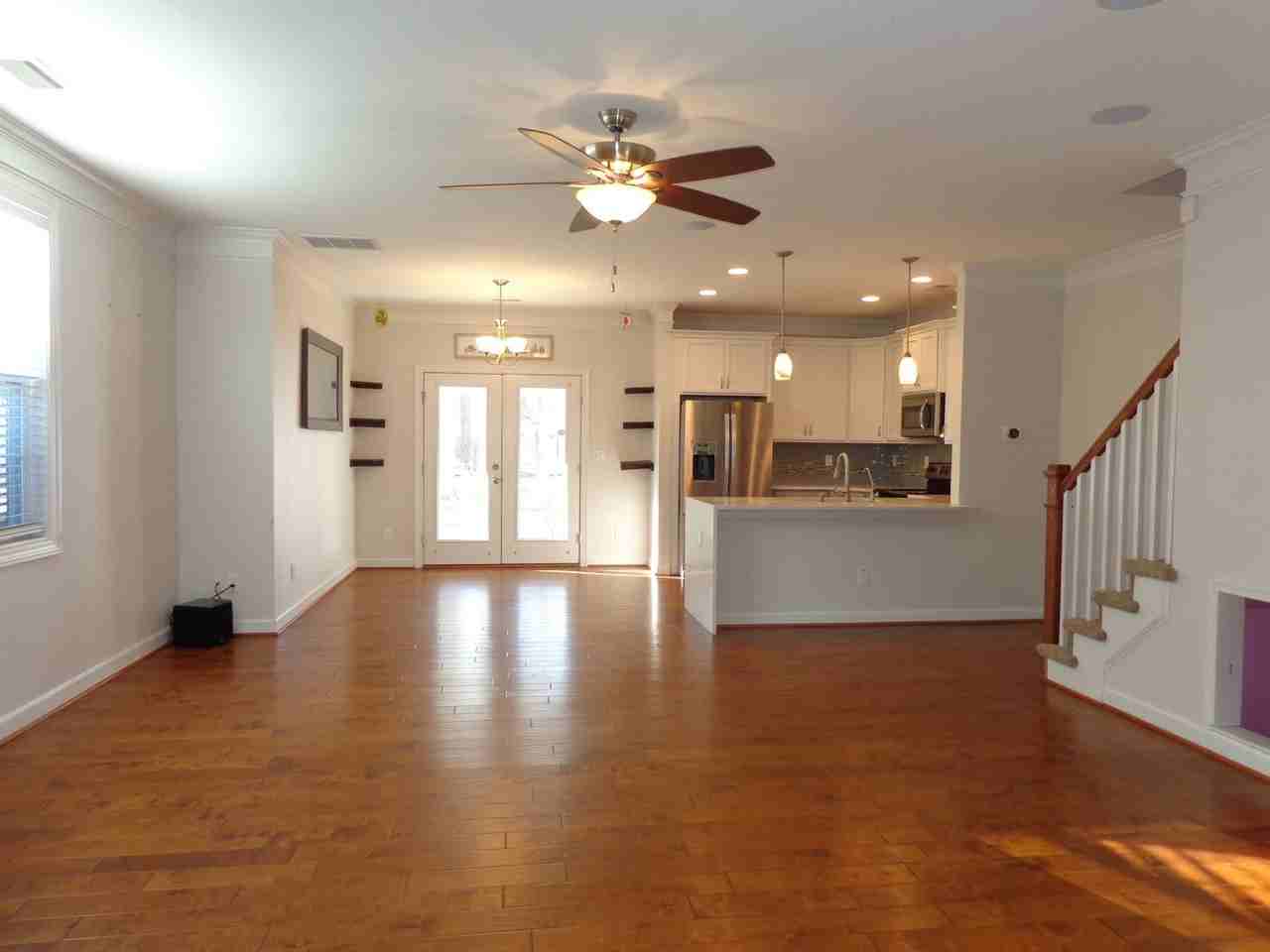 1209 Gunn Hall Dr - Photo 3 of 28