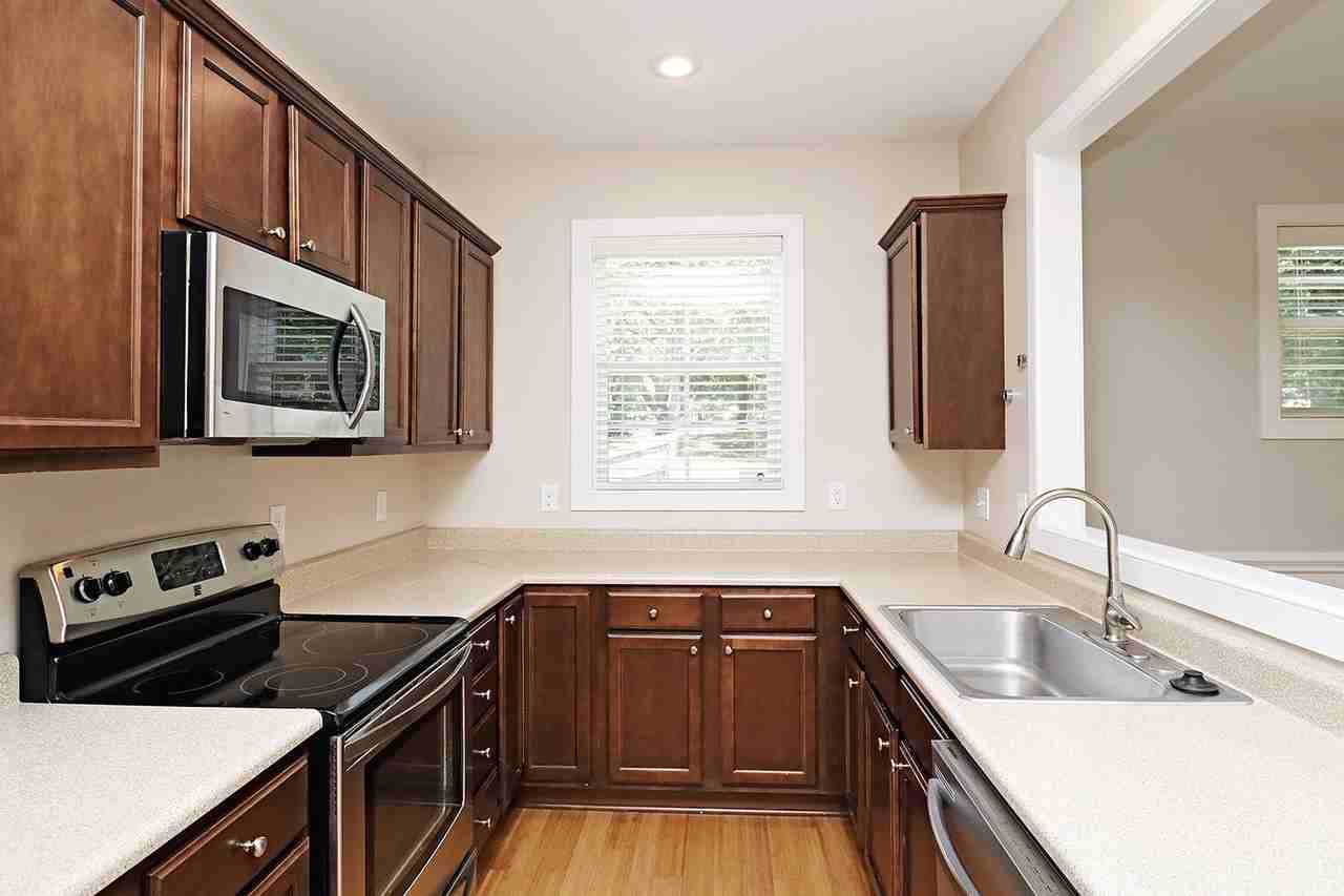 357 Westfield Rd - Photo 4 of 17