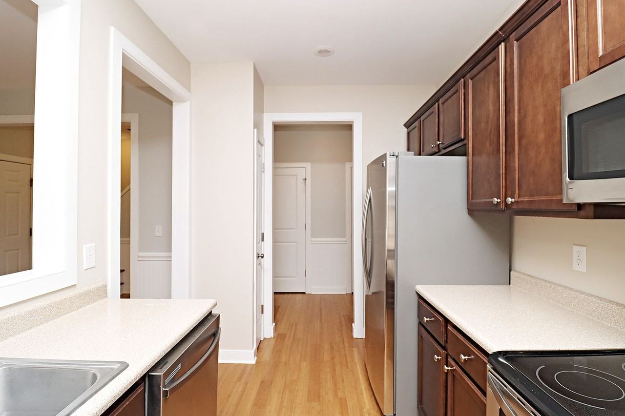 357 Westfield Rd - Photo 5 of 17