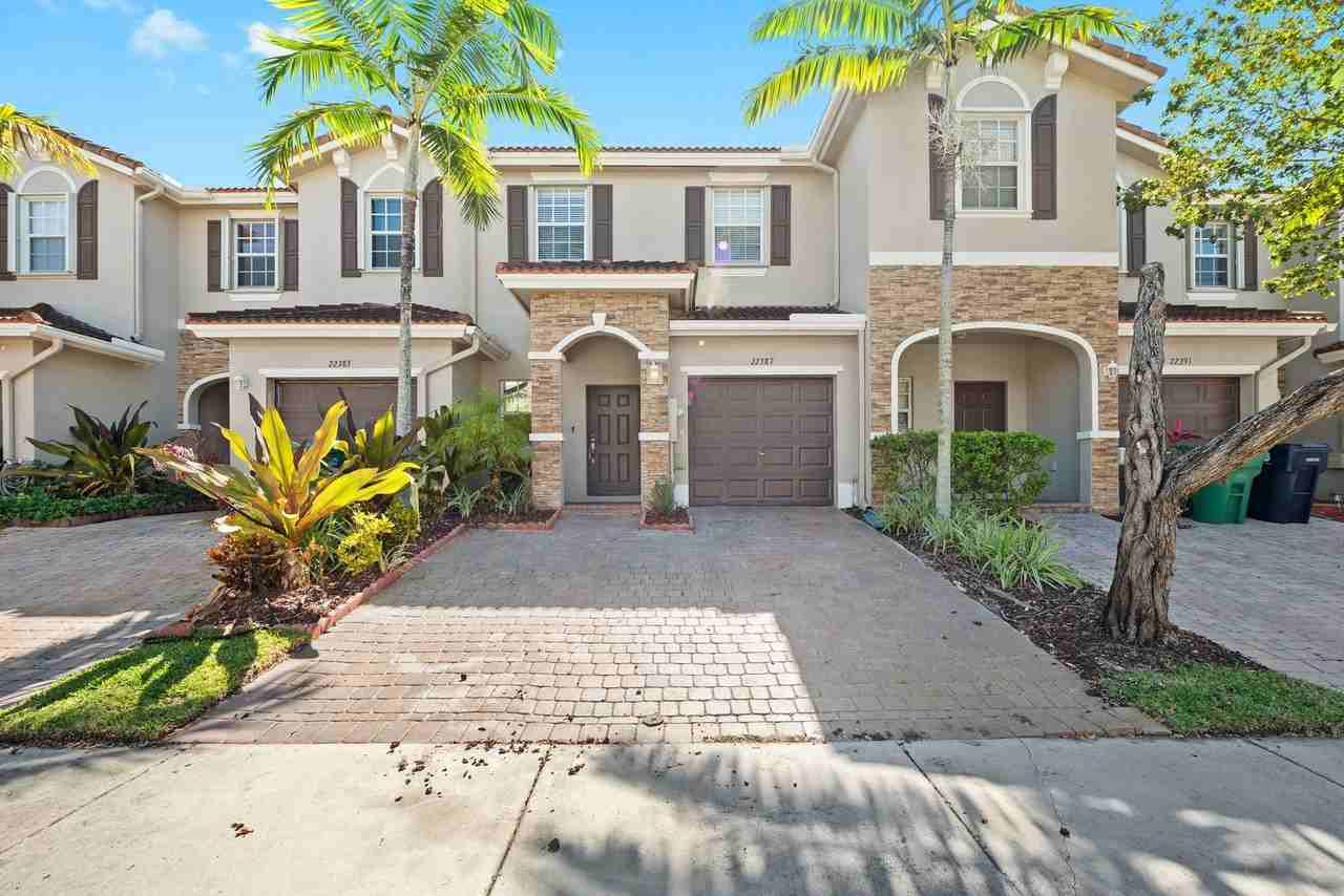 22387 Sw 89th Ave - Photo 2 of 26