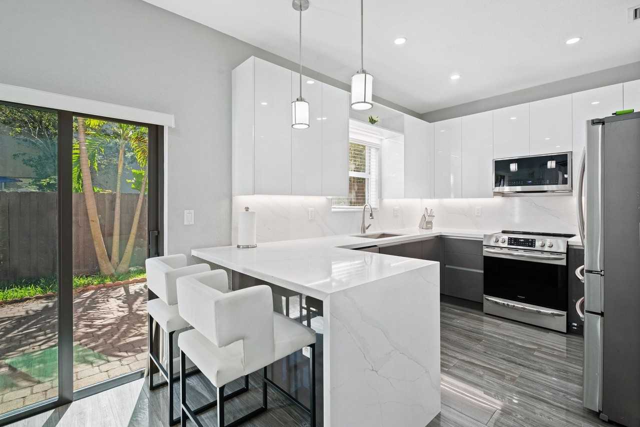 22387 Sw 89th Ave - Photo 3 of 26