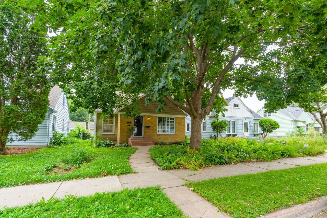 3450 Washburn Ave N - Photo 7 of 29