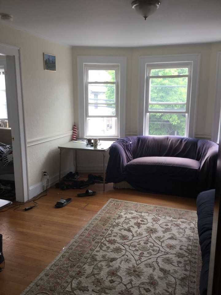 59 Brock St - Photo 4 of 9