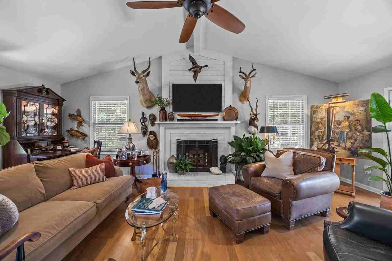 525 Merrie Rd - Photo 7 of 39