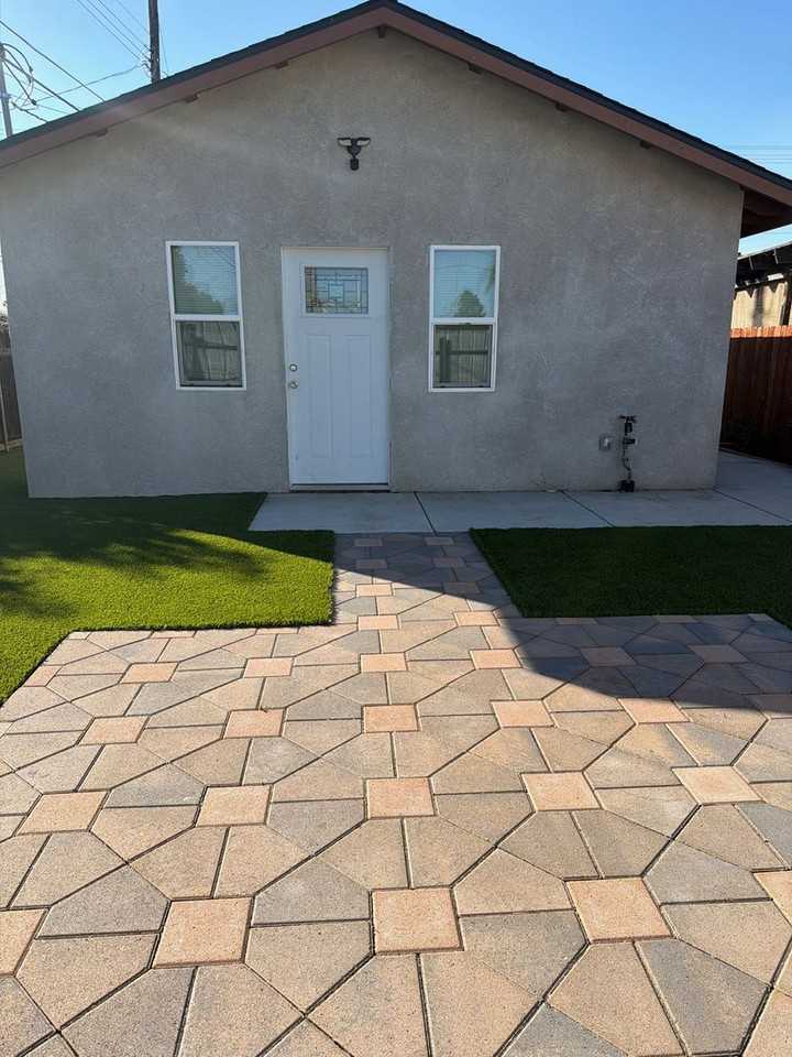 Kent Ave - Photo 3 of 22