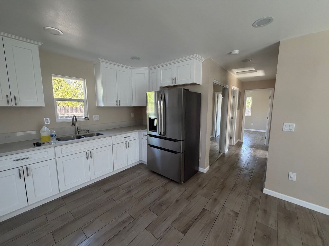 Kent Ave - Photo 4 of 22