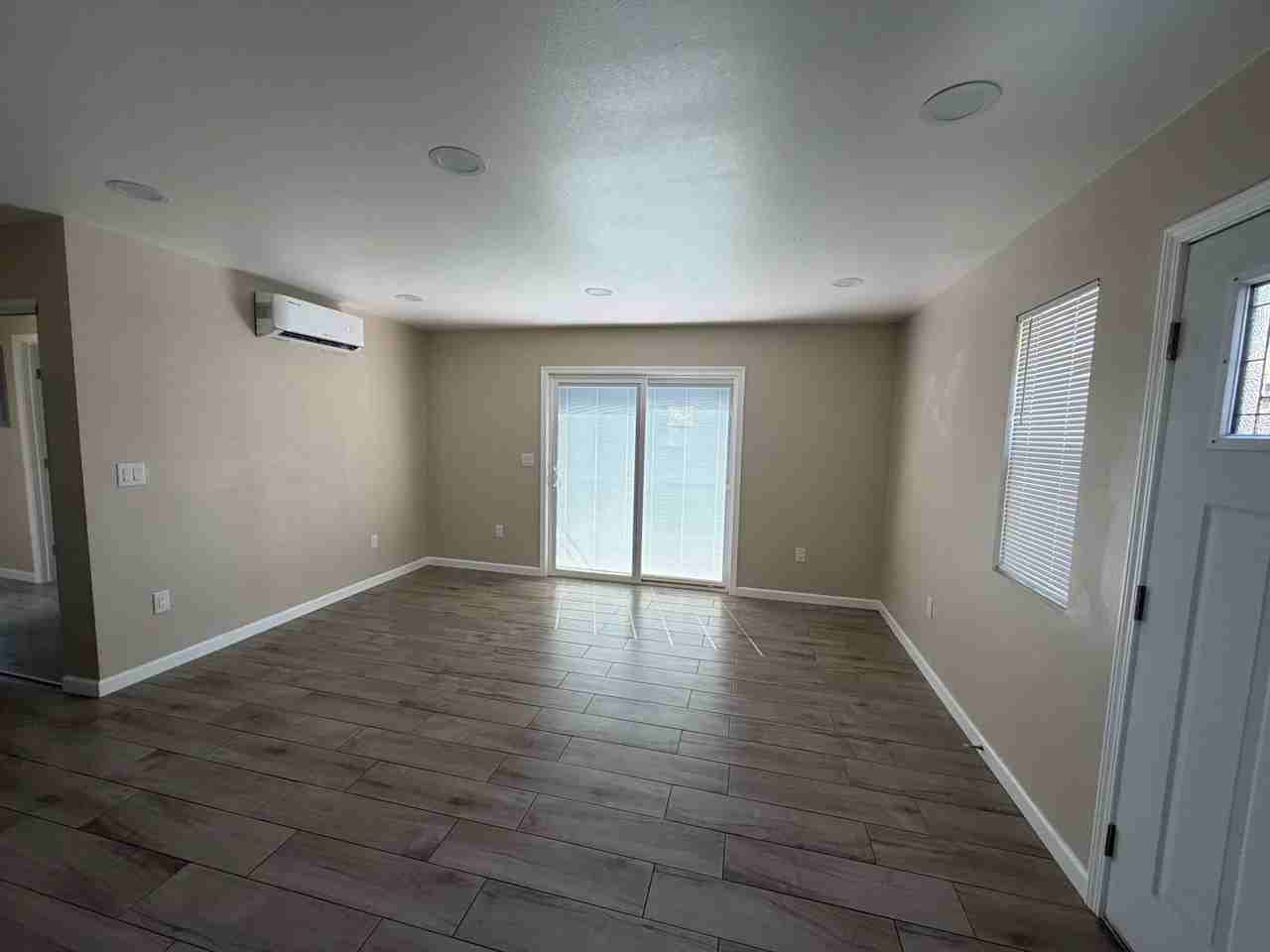 Kent Ave - Photo 5 of 22