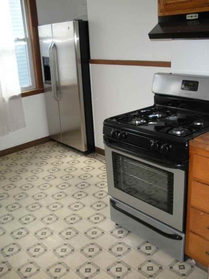 20 Dighton St - Photo 3 of 14