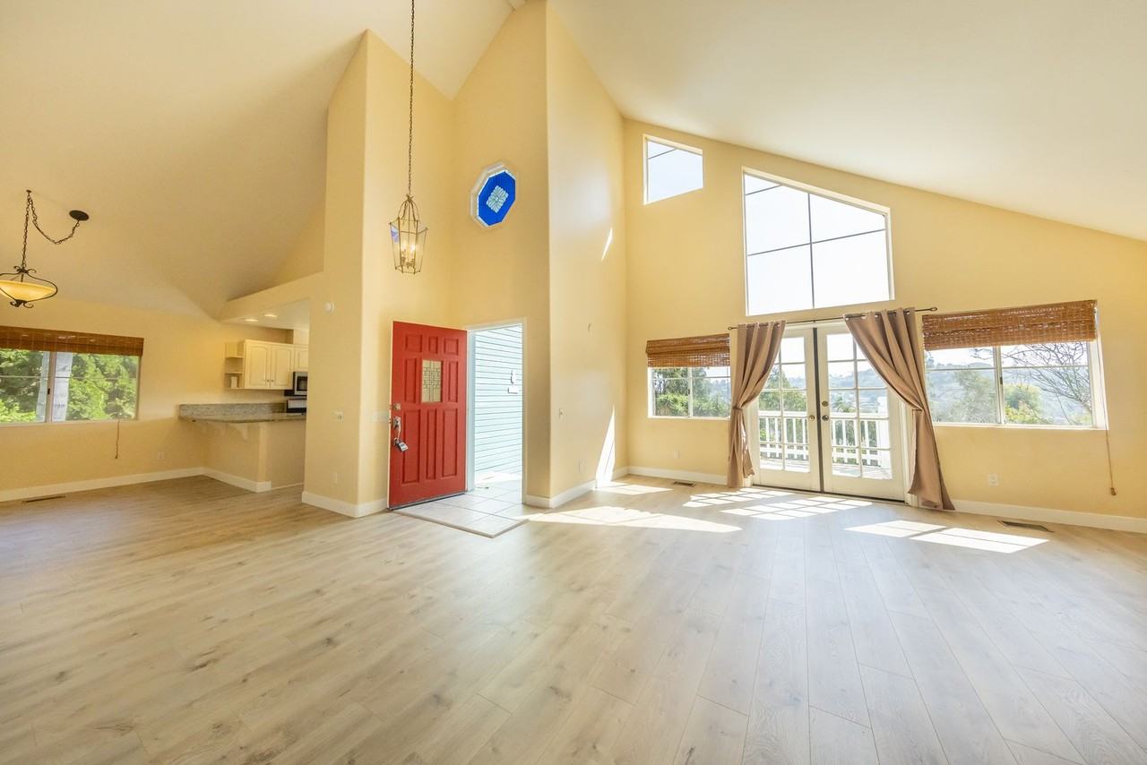 609 Hidden Canyon Way - Photo 5 of 41