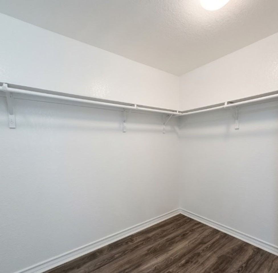 1806 Los Olivios Way - Photo 6 of 15