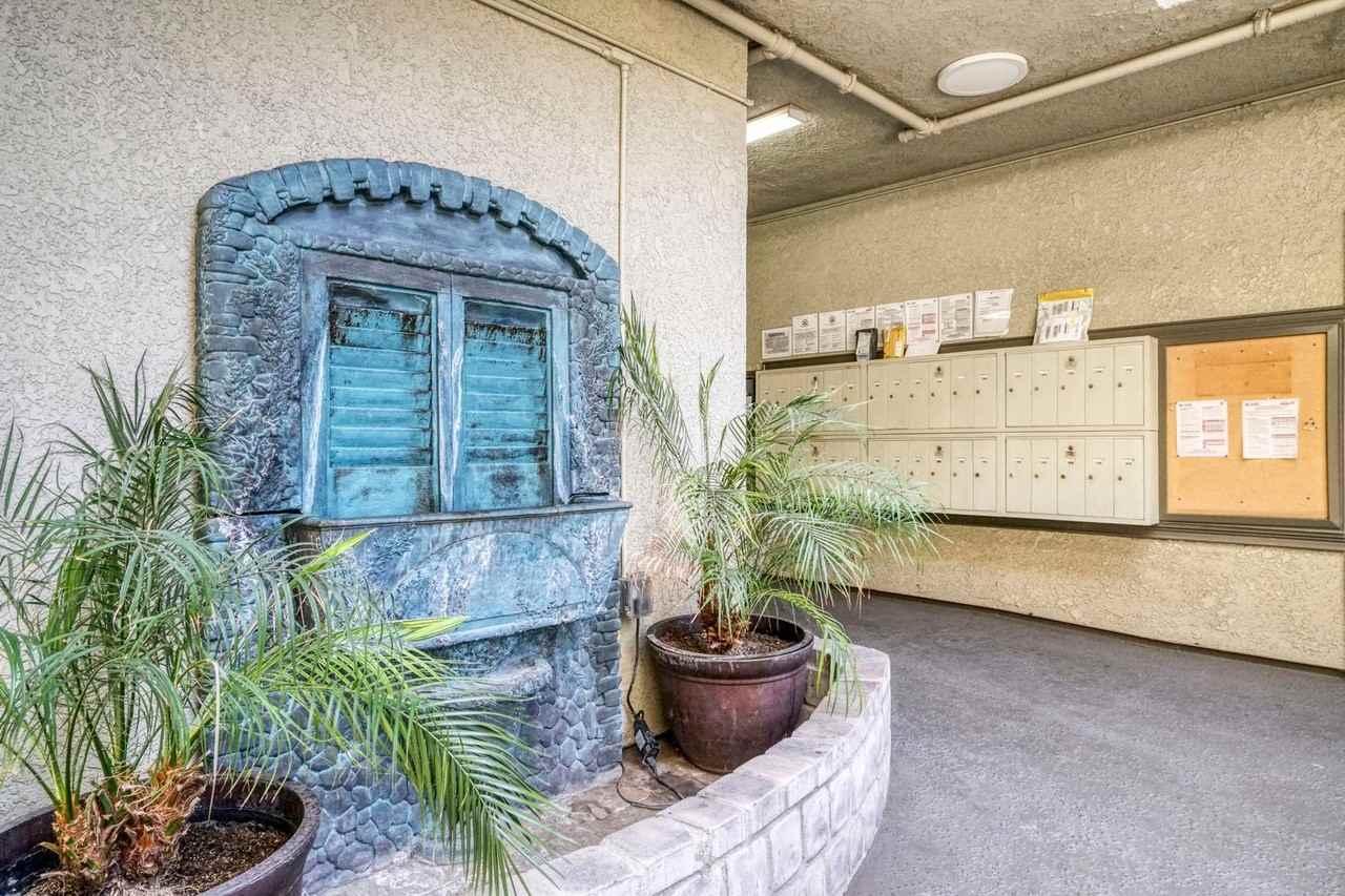 Highland Villa Apartments - Photo 5 of 14