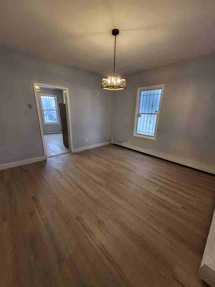 82 Wilson Pl - Photo 2 of 7