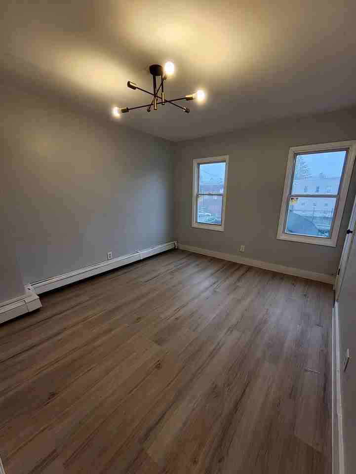 82 Wilson Pl - Photo 6 of 7