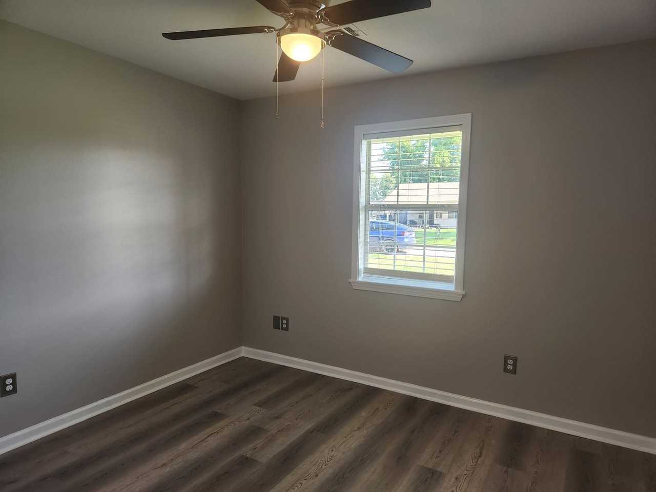 3704 Shelby Dr - Photo 6 of 10