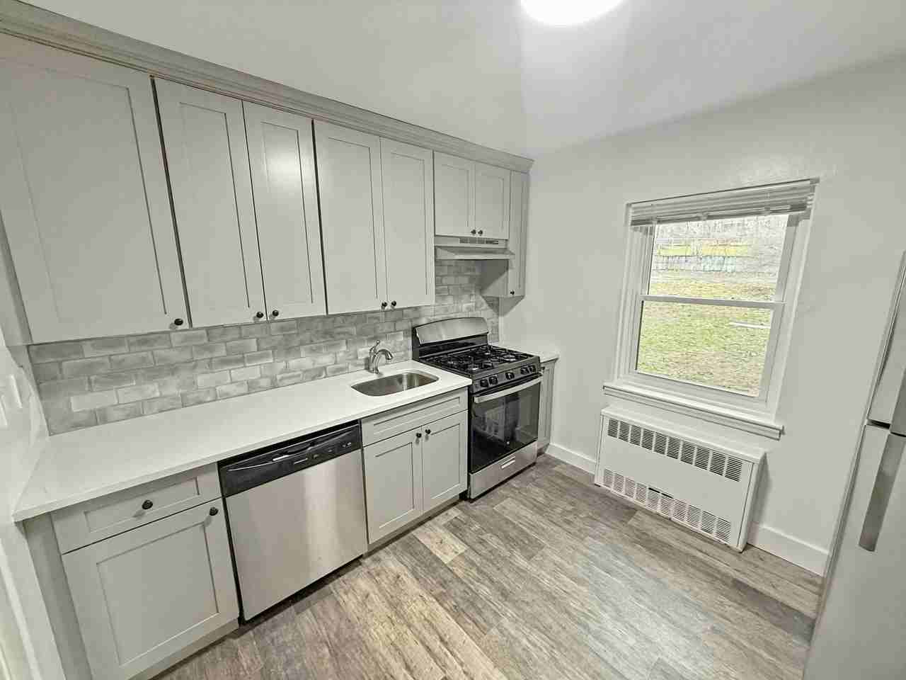 83 Fairmont Ave - Photo 4 of 10