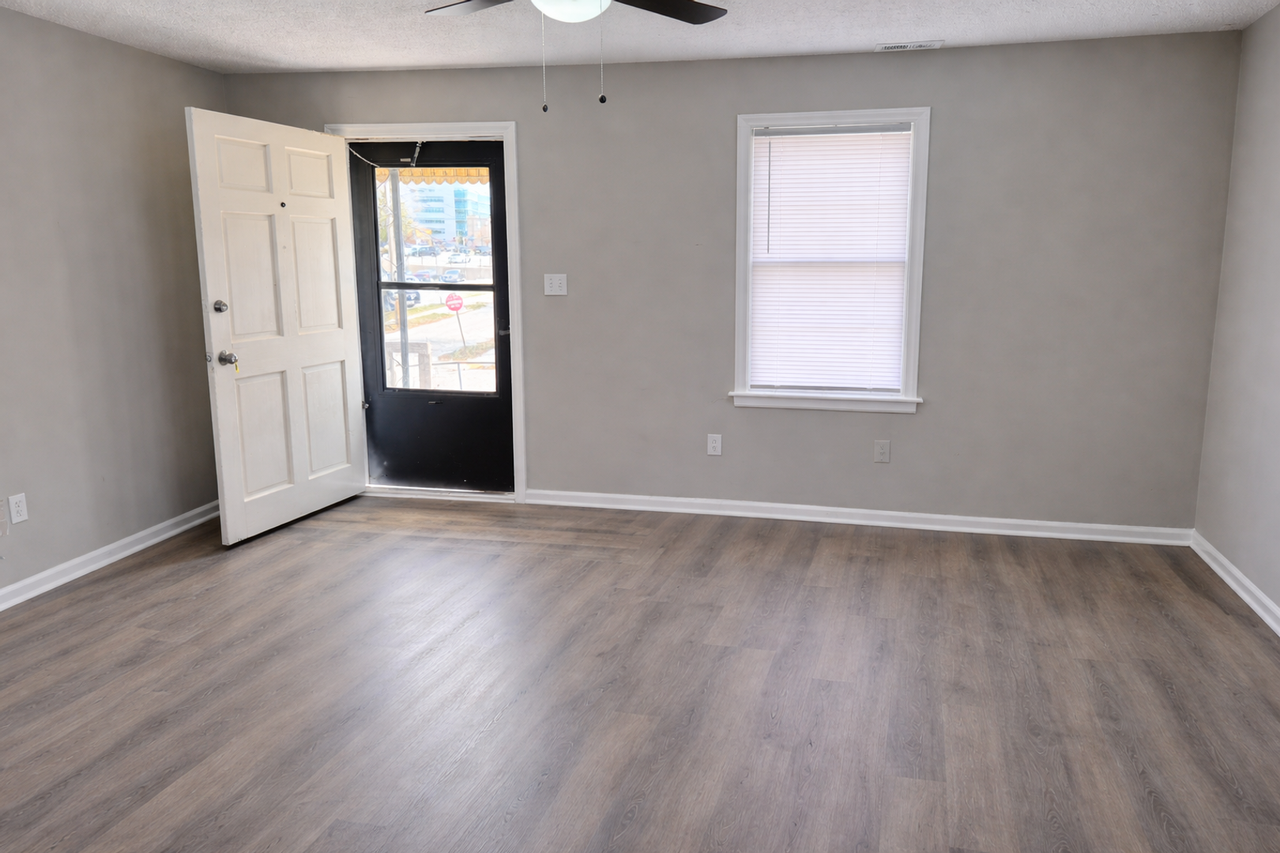 4100 Adams St - Photo 6 of 19