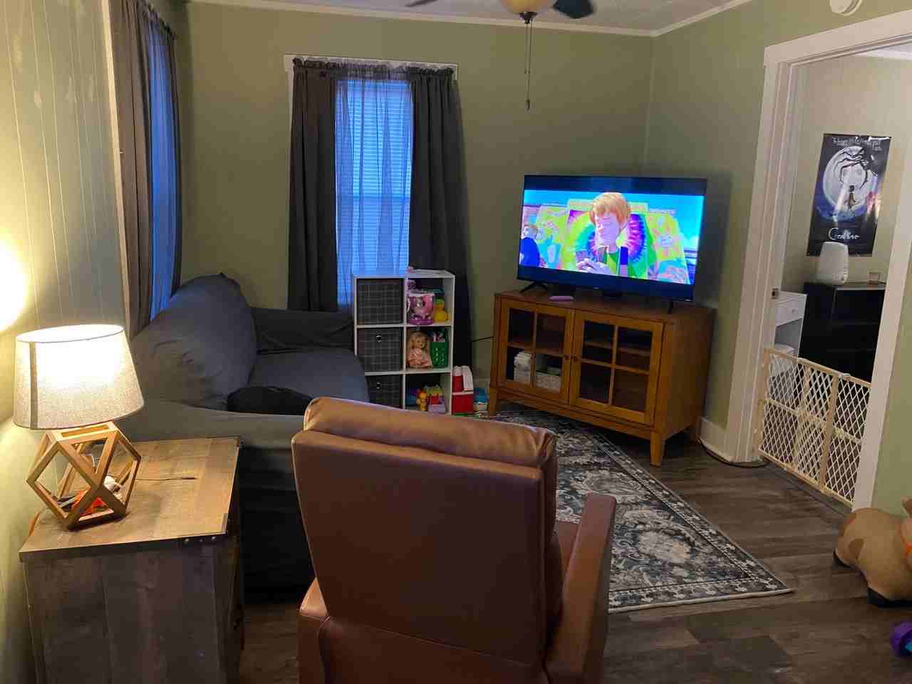 204 E Ohio St - Photo 6 of 10