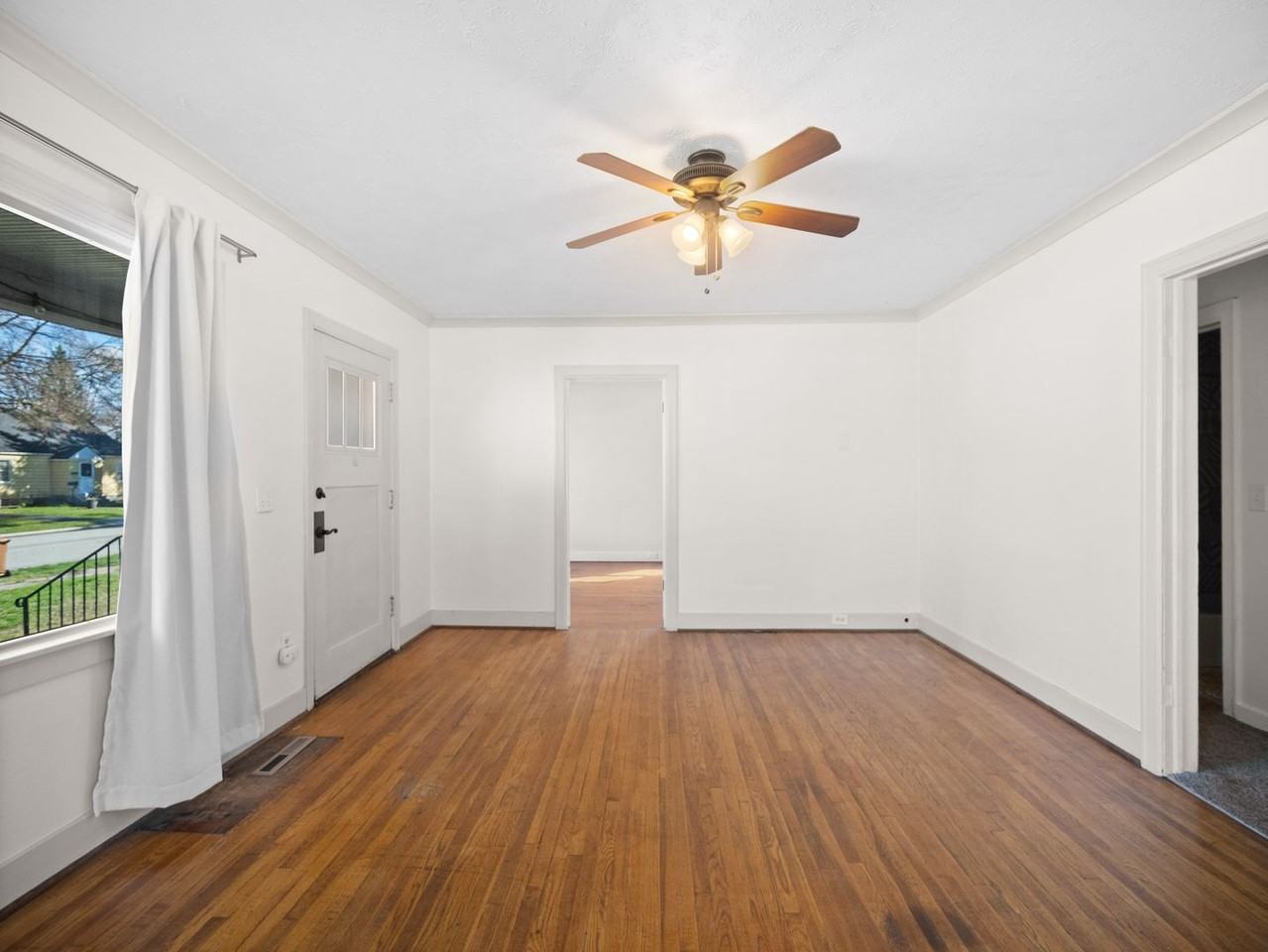 3404 E 29th Ave - Photo 5 of 50