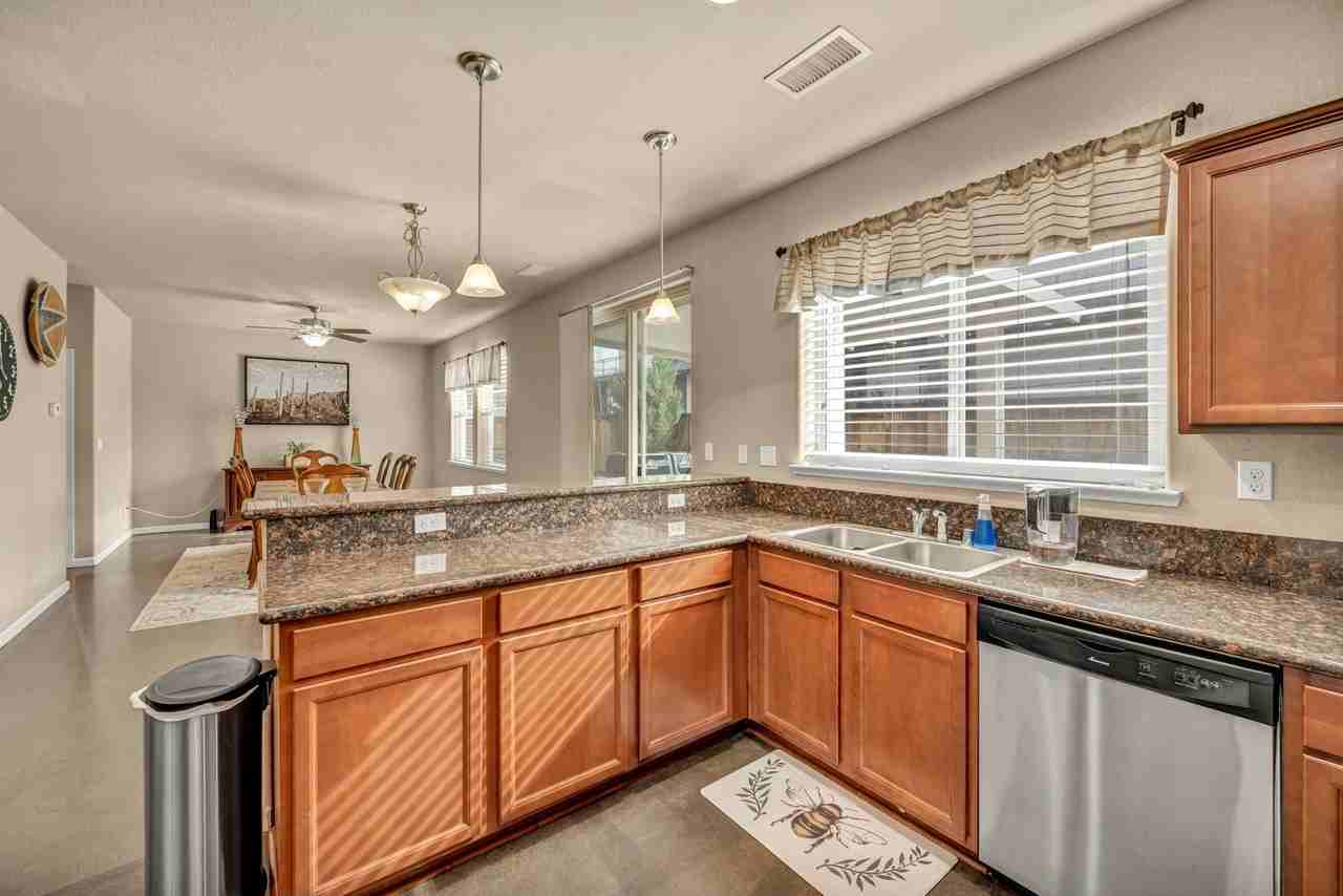 3680 Coastal St - Photo 6 of 50