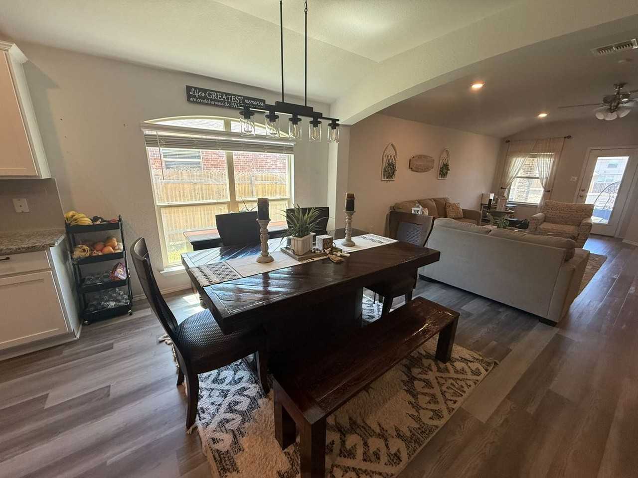 2518 Cortona St - Photo 5 of 15