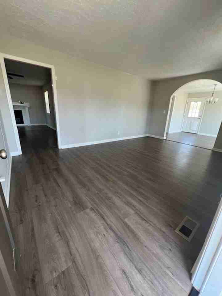 4001 Mitchner Rd - Photo 3 of 10